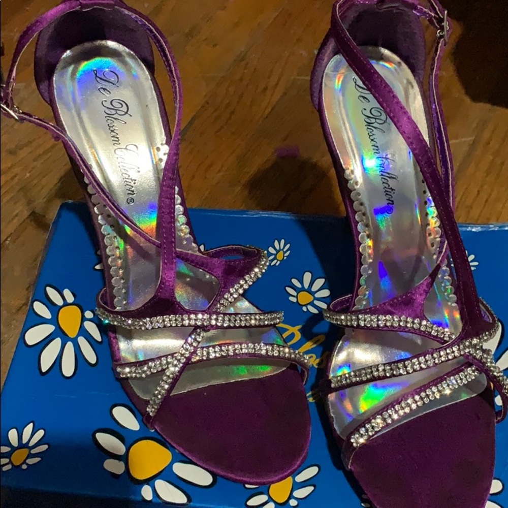 Open toe heels